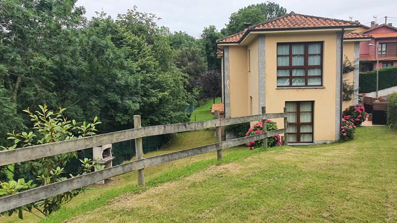 Vivienda Vacacional Villa Maruja Andrín Extérieur photo